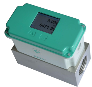 Compact inline flow sensor with integrated measuring pipe